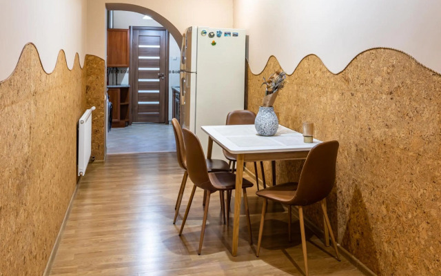 The MAIN square! 2 separated bedrooms, balcony