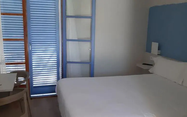 Hostal Bellsol