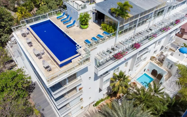 Santorini Hotel & Resort