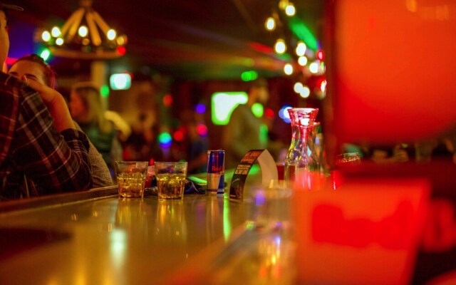 Crash Hotel Squamish