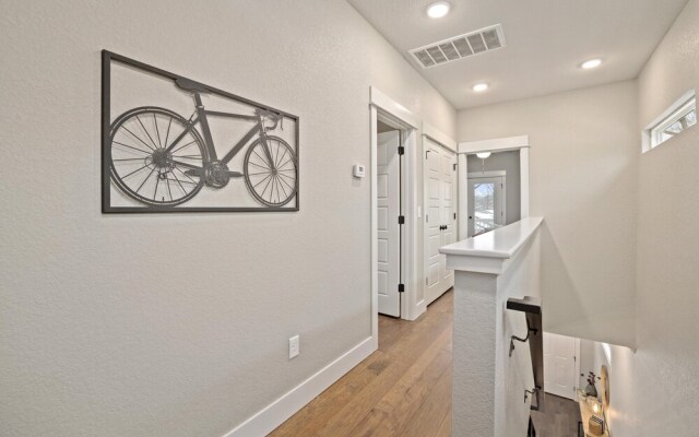 Big Blue on Main-hot Tub-less Than 1 Mi to Square