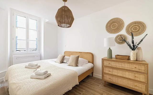 Beautiful T2 in the Heart of Suquet - 5min Beach - Apartment in Cannes - Photo 4