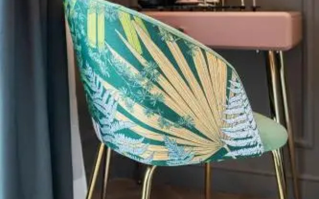 Reina 107 Beach Boutique