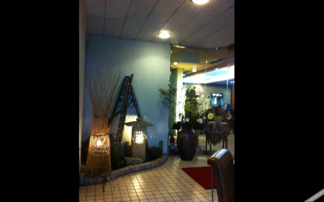 Kawanoe Business Hotel