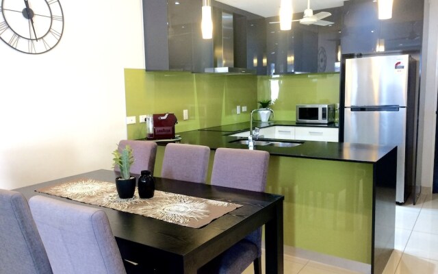 Darwin City Chic Apartment at the KUBE