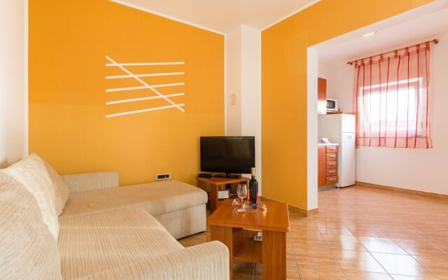 Modern Apartment in Vodnjan With Swimming Pool