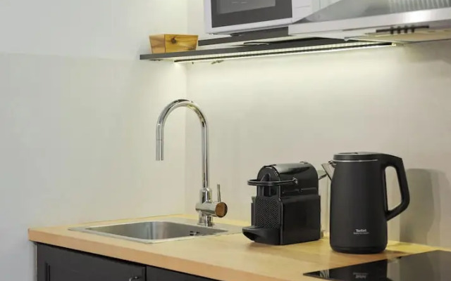 Acropolis Atmospheric Apartment