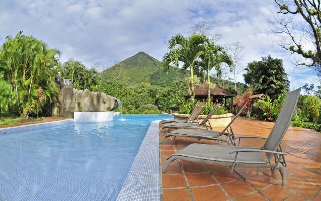 Hotel Lomas del Volcán