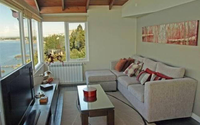Lake View Apartment