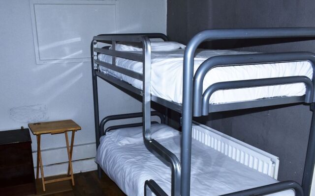 Paddy's Palace Belfast Hostel