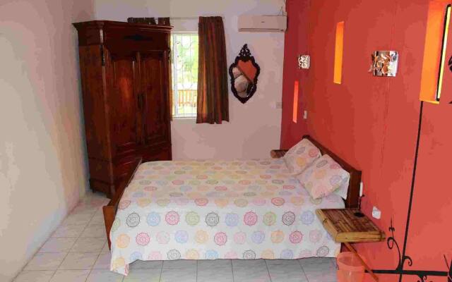 Titli Guest House