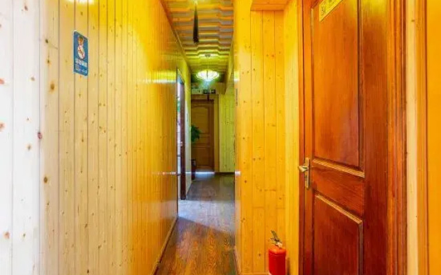 365 Boutique Inn