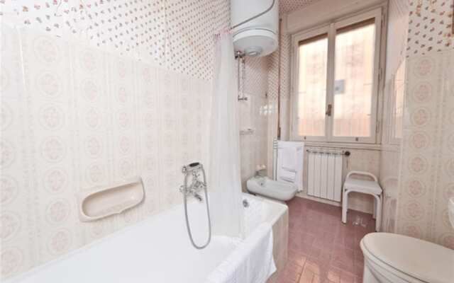 Luminous Trastevere Apartment, Wifi, Balcony, Lift, Parking