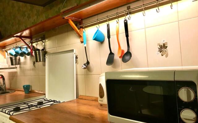 Апартаменты на улице Деловая 24/2