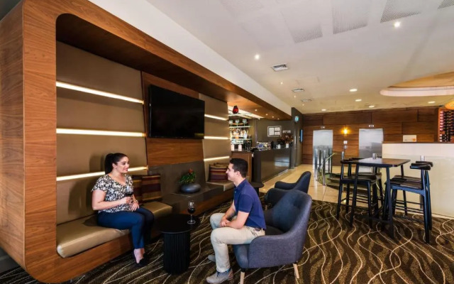 Warners Historic Hotel