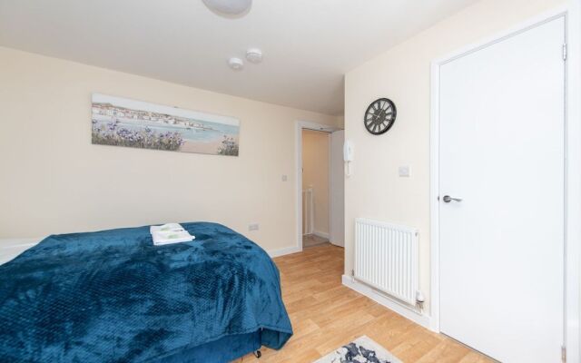 Modern Studio Apartments in Castle St