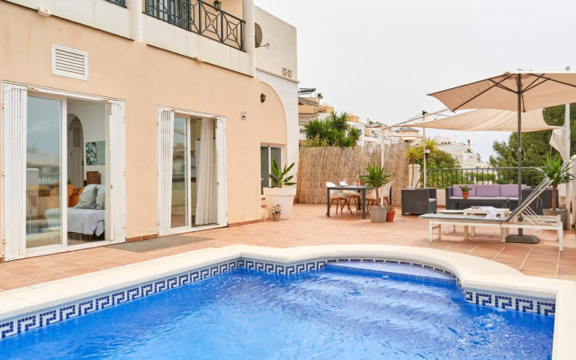 Apartment with private pool