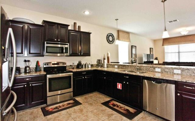 1473 Myrtlewood Street 8 Bedroom Home