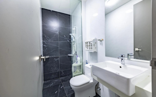 13a-Georgetown Beacon Executive Suites #Infinity Pool