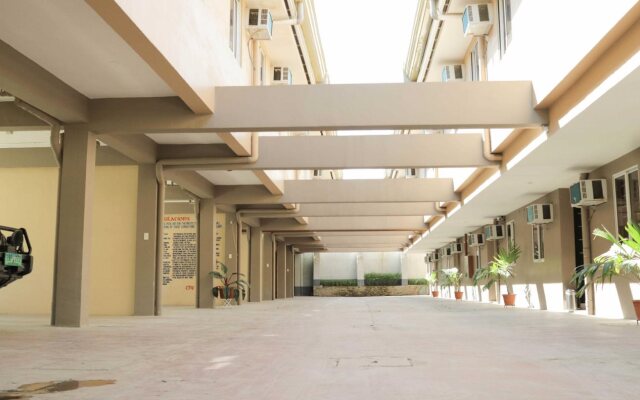 RedDoorz @ Grand Apartelle Hernan Cortes Cebu