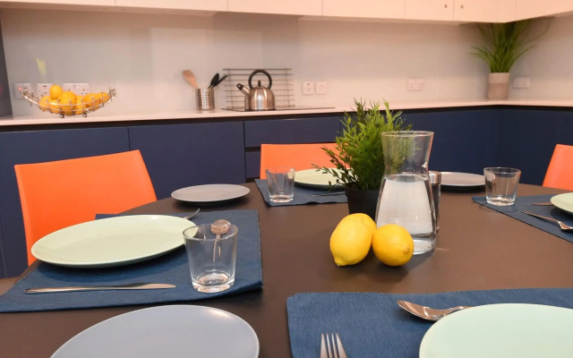 Yugo Explore - Lee Point