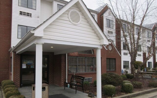 Quality Inn & Suites Prestonsburg next to Mountain Arts Center