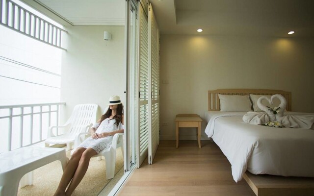 Baan Sea Talay Service Apartment