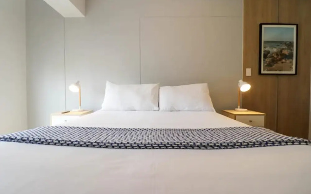 w Extraordinary 2BR w Balcony in Miraflores