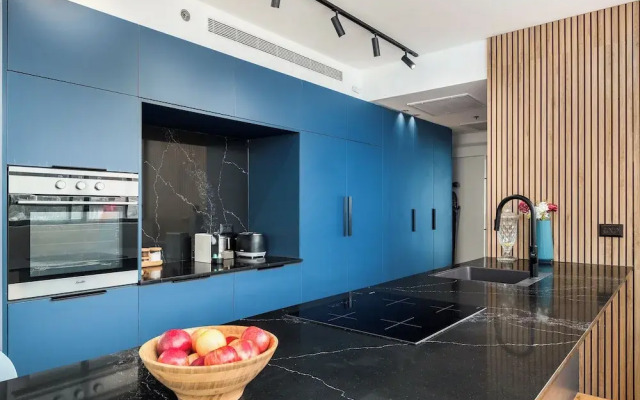 Pool & Jacuzzi Penthouse by Sea N' Rent