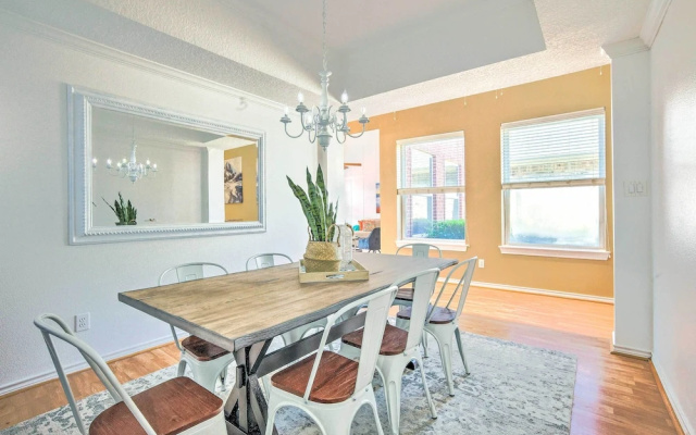 Beautiful Montgomery Home w/ Lakefront Deck!
