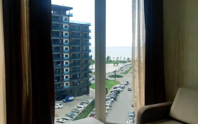 Angisa Guest House 68A