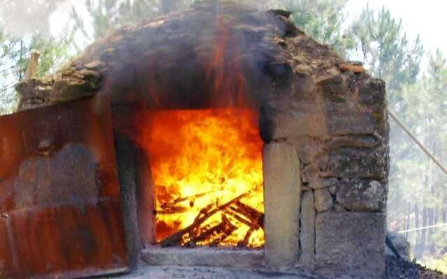 House With 2 Bedrooms in Águeda, With Wonderful Mountain View and Pool