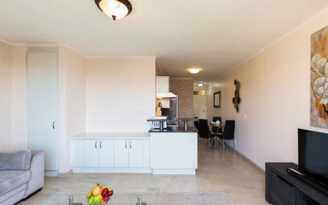 Island Club LA302 by CTHA