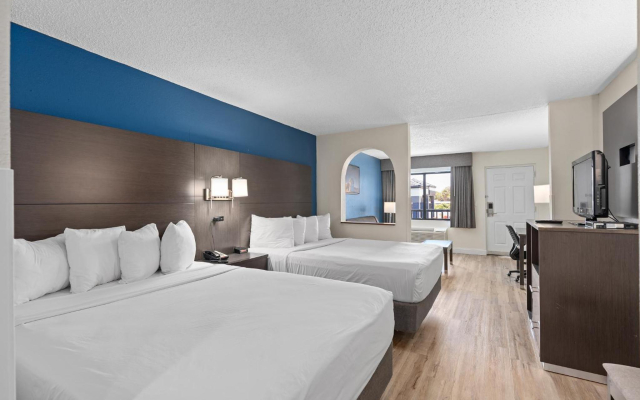 Baymont by Wyndham Orlando East
