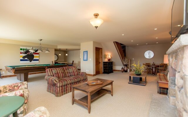 Endless Summers ~ Fabulous oasis with a designer’s touch!