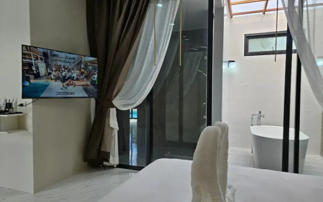 Baan First Pool Villa