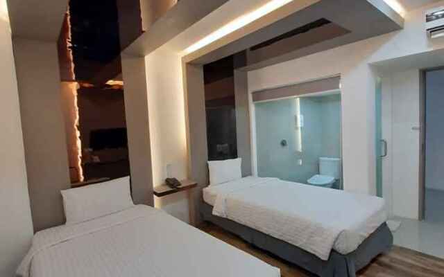 Hotel Surya Pantai Losari