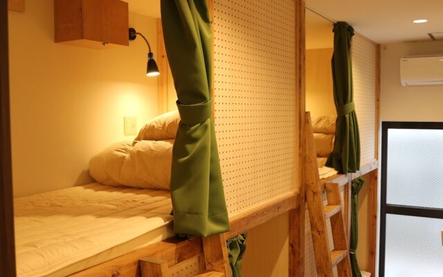 Hostel Yo