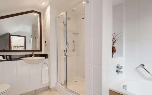 Hilton East Midlands Airport