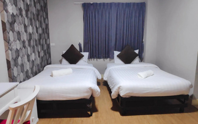 Tim Place - BTS Phra Khanong