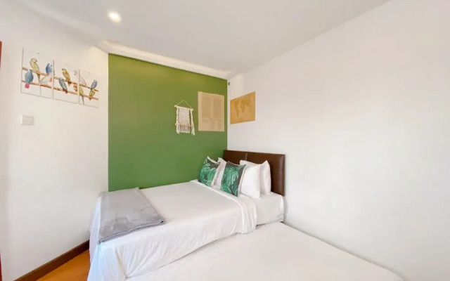 youre.at - The Majesty Apartment