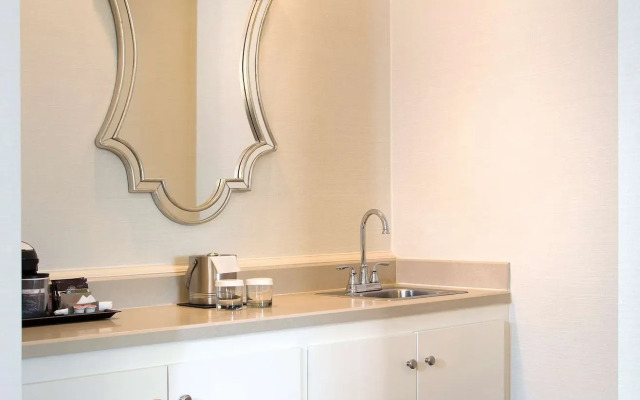 DoubleTree Suites by Hilton Hotel Lexington