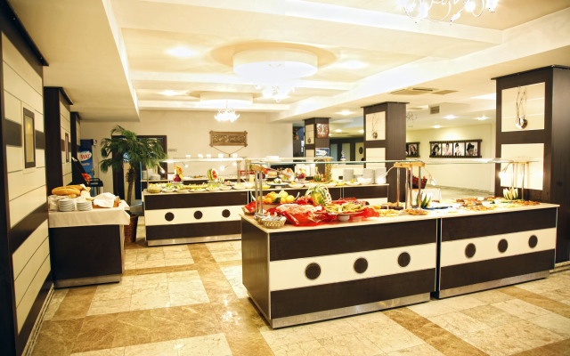 Lavitas Hotel