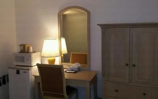 Tallwood Motel Wells