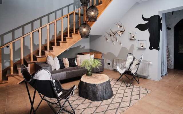 Grill House & Hotel Pernigele