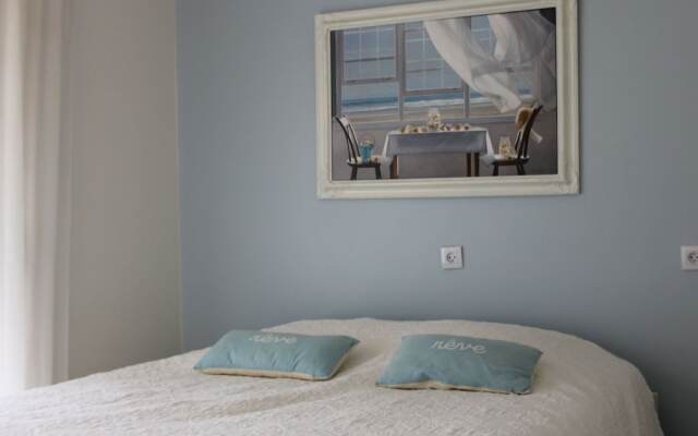 Inviting Apartment in South of France Near the Sea