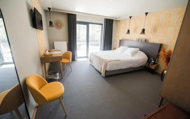 ABCD Hotel-Restaurant