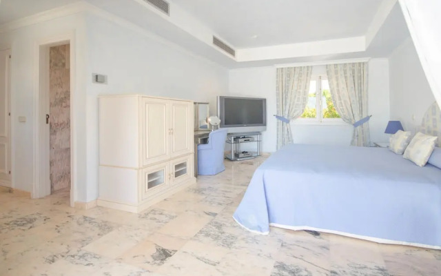 Villa Shayna