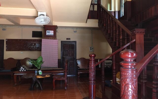 Mountain Riverview Guesthouse
