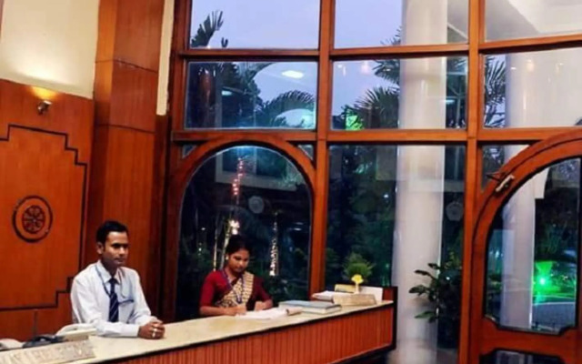 Hotel East Palace
